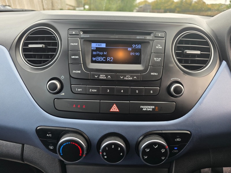 Used Hyundai i10 2015 for sale - 76334127: Photo 28