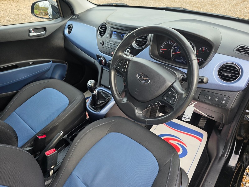 Used Hyundai i10 2015 for sale - 76334127: Photo 3