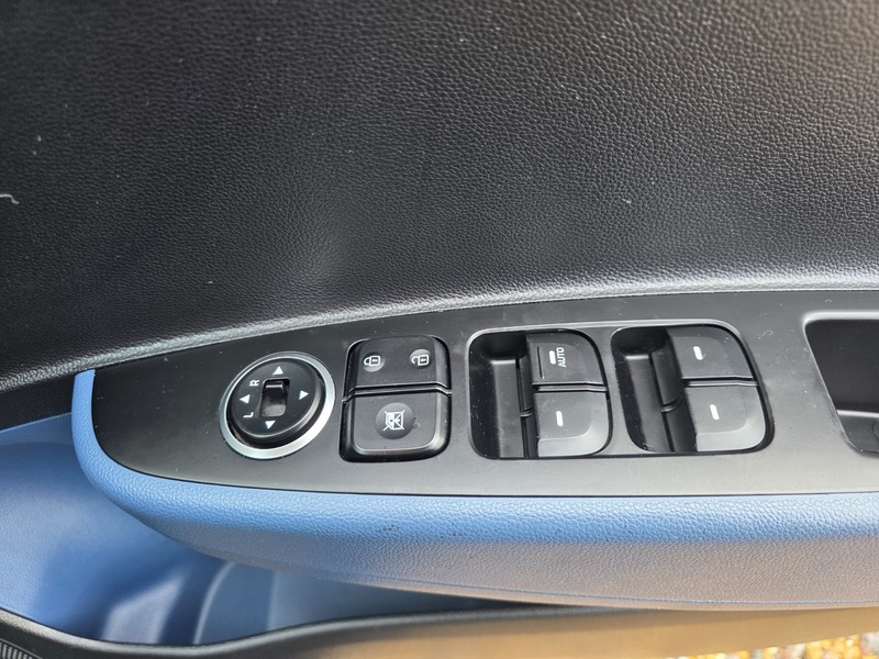 Used Hyundai i10 2015 for sale - 76334127: Photo 32