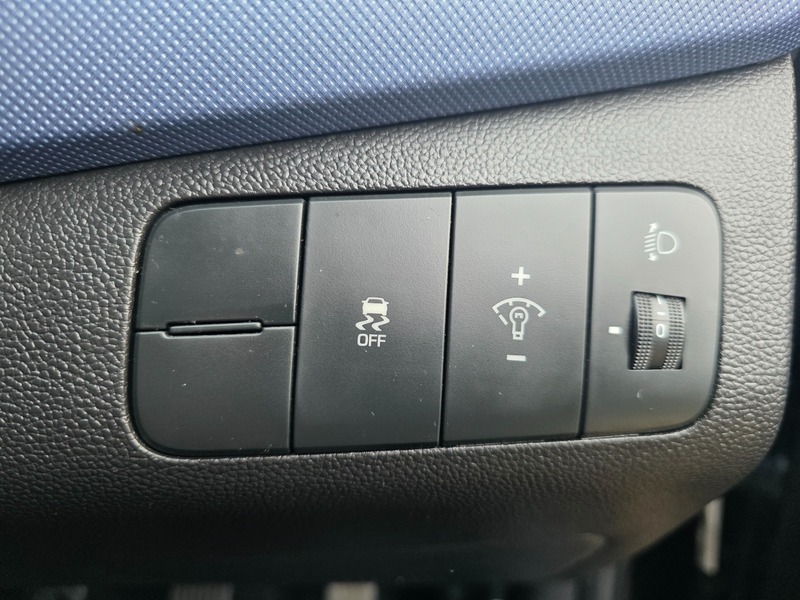 Used Hyundai i10 2015 for sale - 76334127: Photo 33