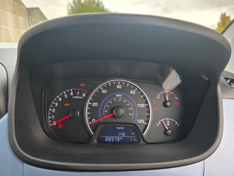 Used Hyundai i10 2015 for sale - 76334127: Photo 34
