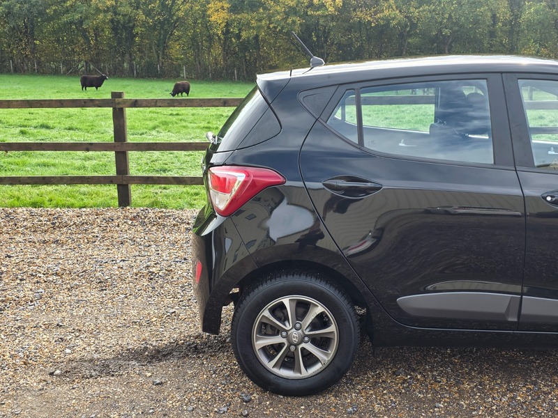 Used Hyundai i10 2015 for sale - 76334127: Photo 4