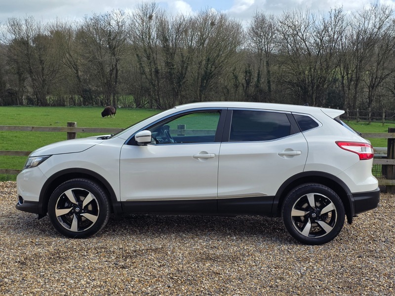 Used Nissan Qashqai 2016 for sale - 77836479: Photo 3