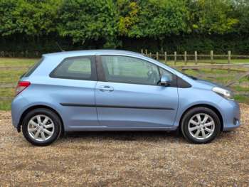 Used Toyota Yaris 2013 for sale - 75384721: Photo