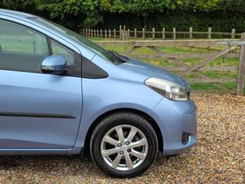 Used Toyota Yaris 2013 for sale - 75384721: Photo