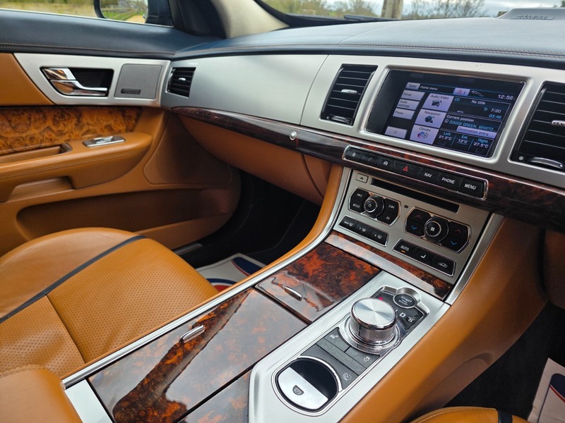 Used Jaguar XF 2012 for sale - 77990278: Photo 17