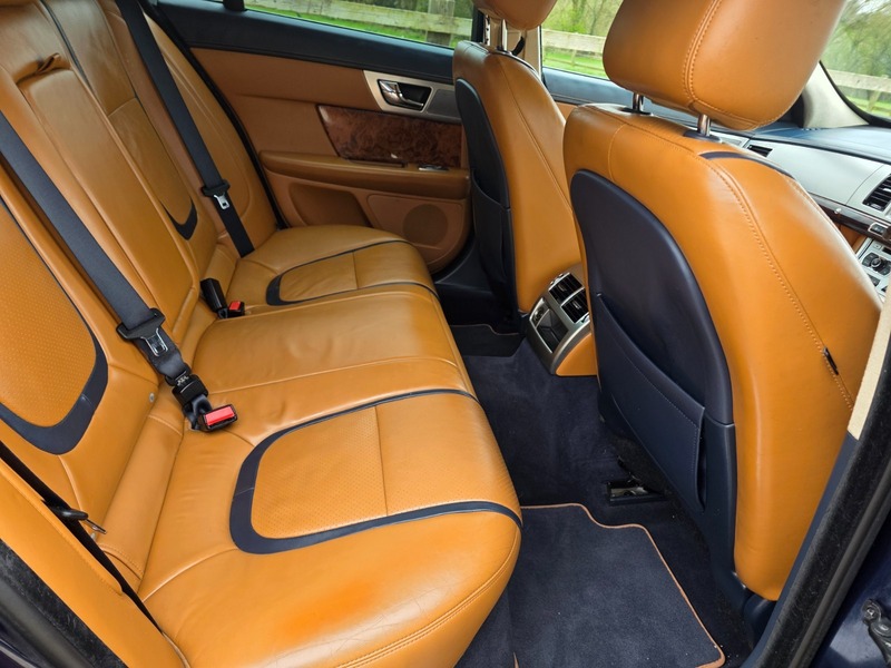 Used Jaguar XF 2012 for sale - 77990278: Photo 19