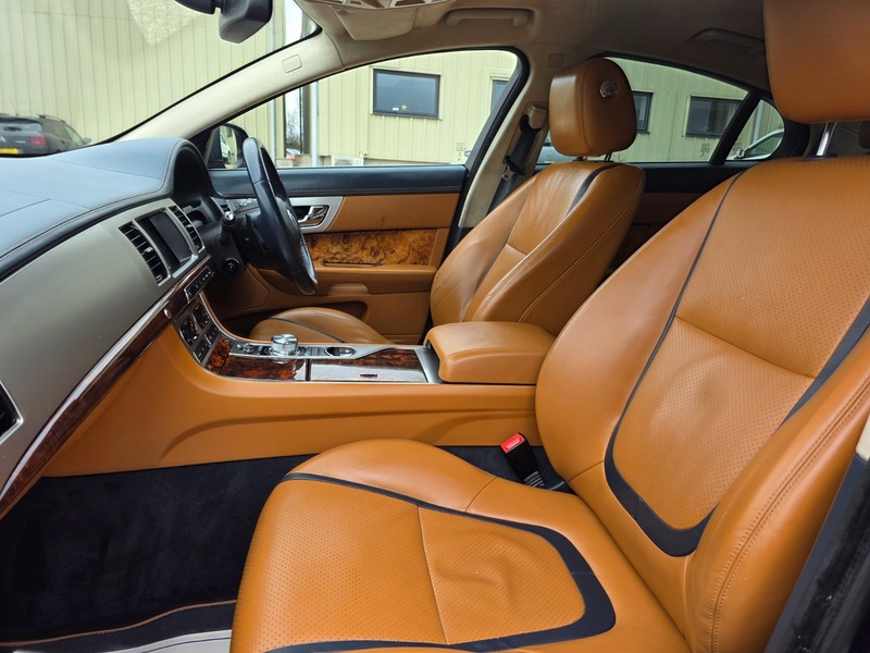 Used Jaguar XF 2012 for sale - 77990278: Photo 28
