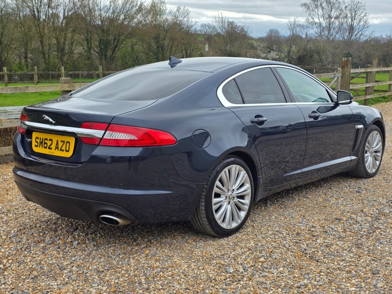 Used Jaguar XF 2012 for sale - 77990278: Photo 3