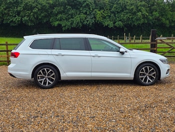 Used Volkswagen Passat 2023 for sale - 78806954: Photo