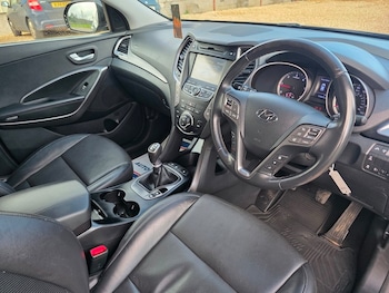 Used Hyundai Santa Fe 2016 for sale - 77328884: Photo