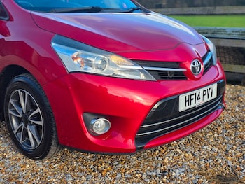 Used Toyota Verso 2014 for sale - 77328846: Photo