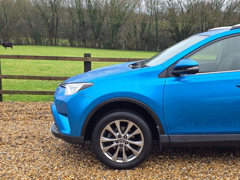 Used Toyota RAV4 2016 for sale - 77264136: Photo 14