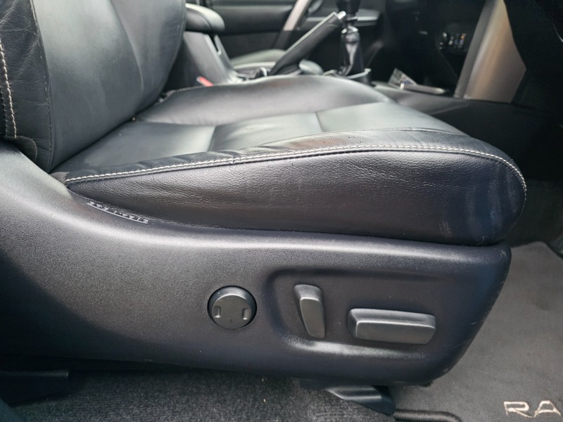 Used Toyota RAV4 2016 for sale - 77264136: Photo 25