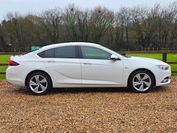 Used Vauxhall Insignia 2018 for sale - 77264142: Photo