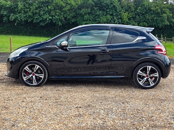 Used Peugeot 208 2015 for sale - 78769668: Photo