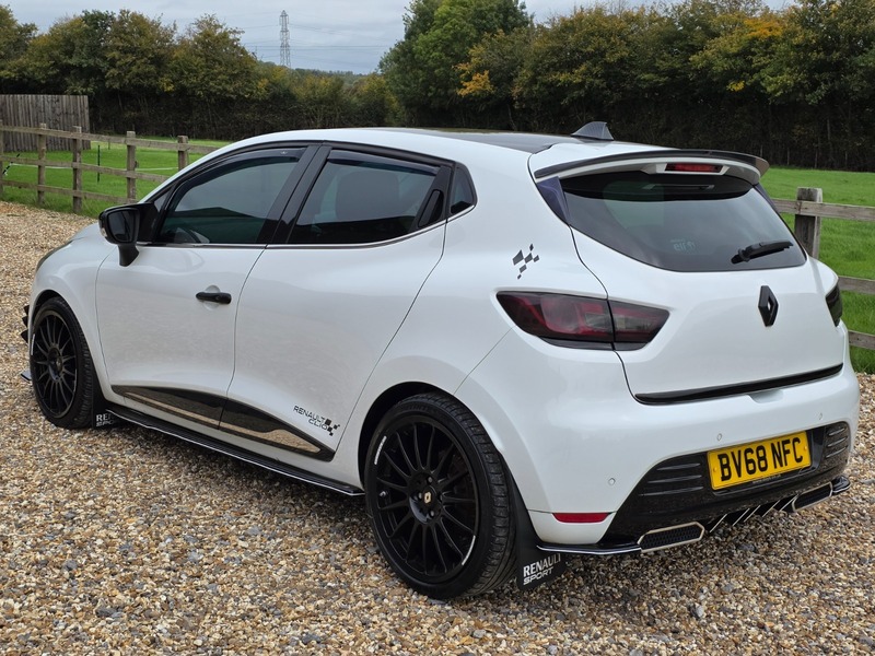 Used Renault Clio 2018 for sale - 76185844: Photo 11