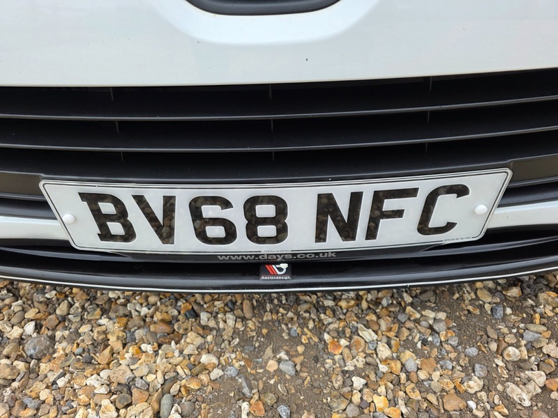 Used Renault Clio 2018 for sale - 76185844: Photo 16