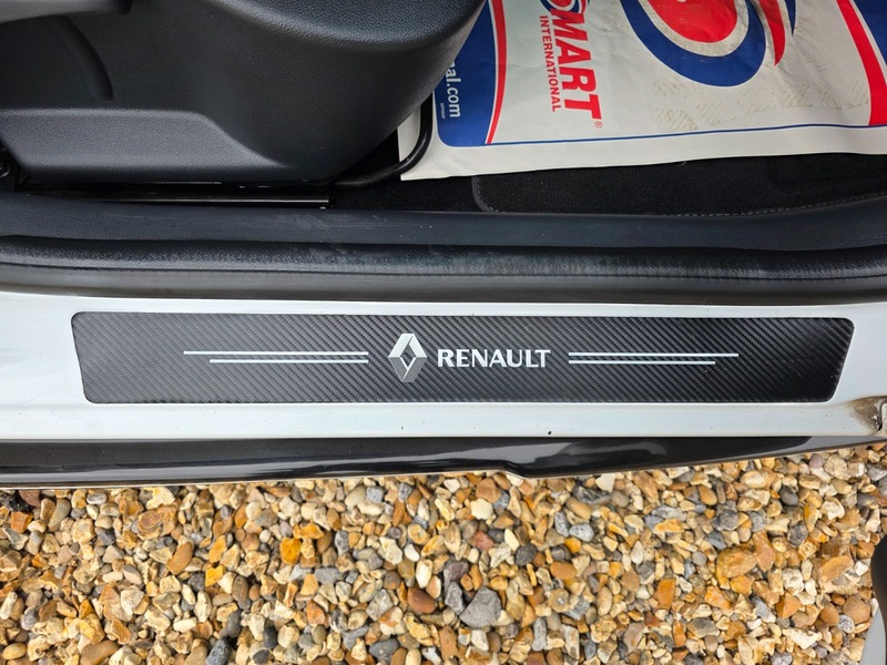 Used Renault Clio 2018 for sale - 76185844: Photo 31