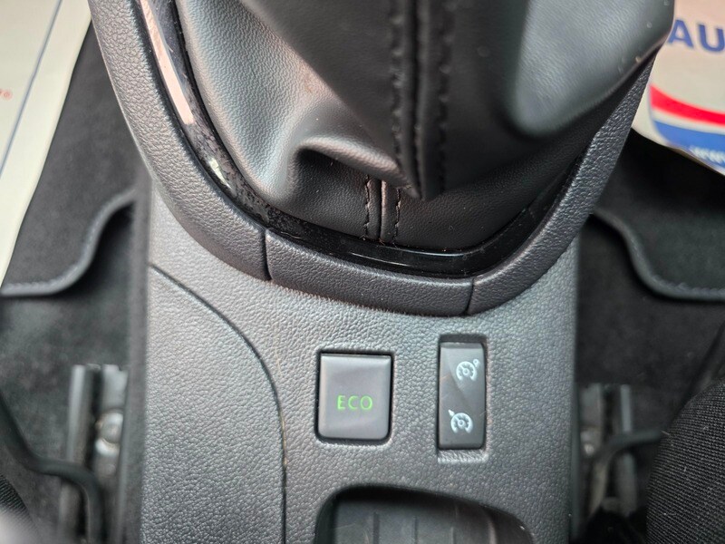 Used Renault Clio 2018 for sale - 76185844: Photo 43