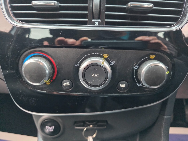 Used Renault Clio 2018 for sale - 76185844: Photo 45