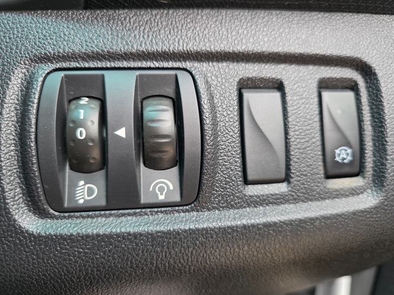 Used Renault Clio 2018 for sale - 76185844: Photo 50