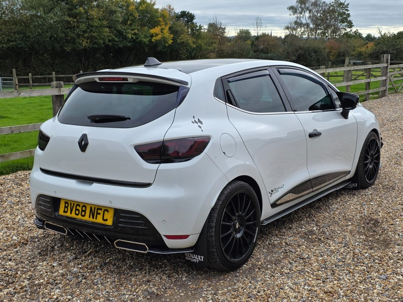 Used Renault Clio 2018 for sale - 76185844: Photo 8