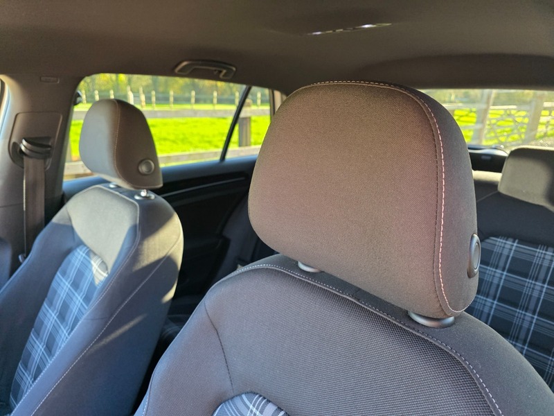 Used Volkswagen Golf 2016 for sale - 76950895: Photo 16