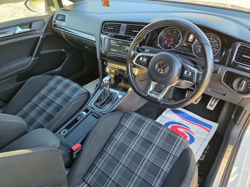 Used Volkswagen Golf 2016 for sale - 76950895: Photo 3