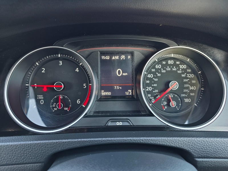 Used Volkswagen Golf 2016 for sale - 76950895: Photo 45