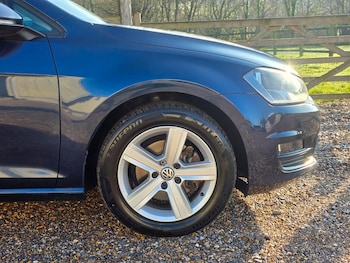 Used Volkswagen Golf 2015 for sale - 77154119: Photo