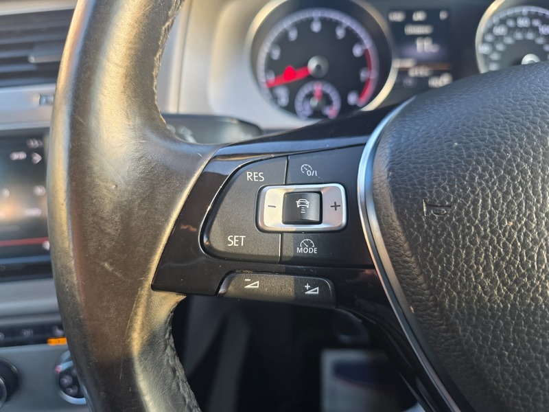 Used Volkswagen Golf 2015 for sale - 77154119: Photo 43