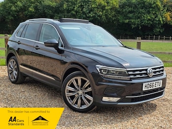 Used Volkswagen Tiguan 2016 for sale - 75631542: Photo