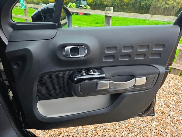 Used Citroen C3 2018 for sale - 76280605: Photo 38