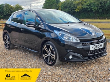 Used Peugeot 208 2018 for sale - 79423395: Photo