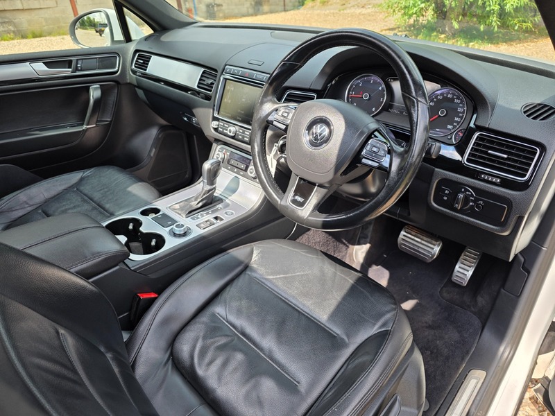 Used Volkswagen Touareg 2015 for sale - 77065467: Photo 3