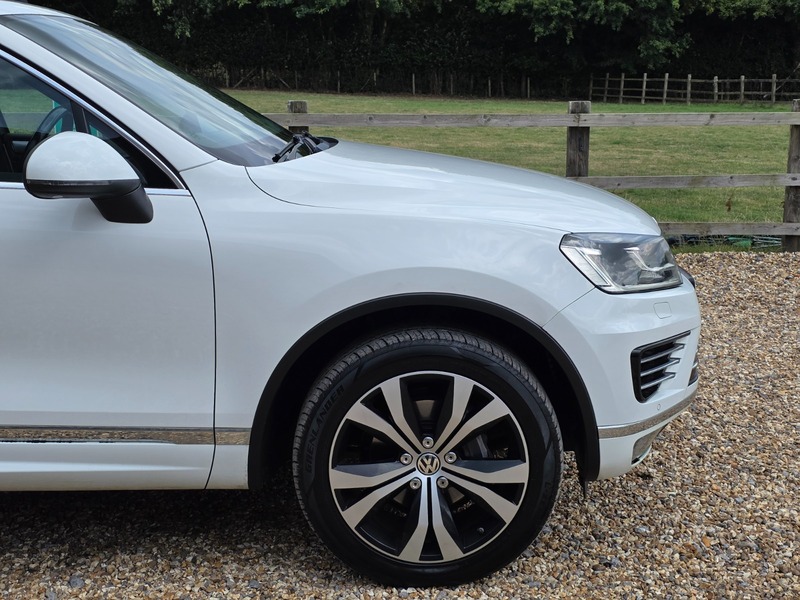 Used Volkswagen Touareg 2015 for sale - 77065467: Photo 5