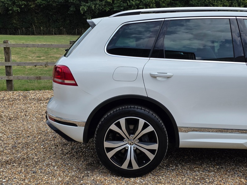 Used Volkswagen Touareg 2015 for sale - 77065467: Photo 7