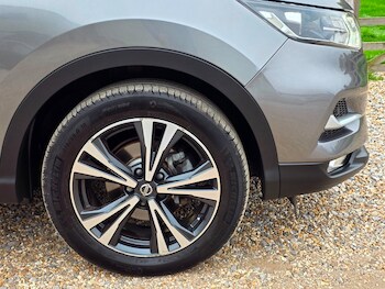 Used Nissan Qashqai 2017 for sale - 77395008: Photo