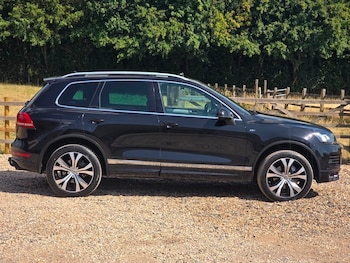 Used Volkswagen Touareg 2014 for sale - 79385645: Photo