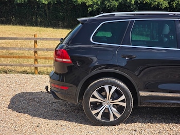 Used Volkswagen Touareg 2014 for sale - 79385645: Photo