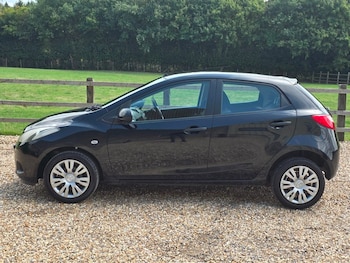 Used Mazda Mazda2 2009 for sale - 75474215: Photo