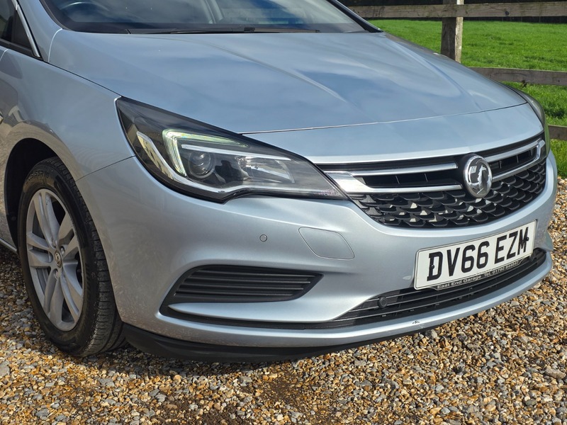 Used Vauxhall Astra 2016 for sale - 76334136: Photo 2
