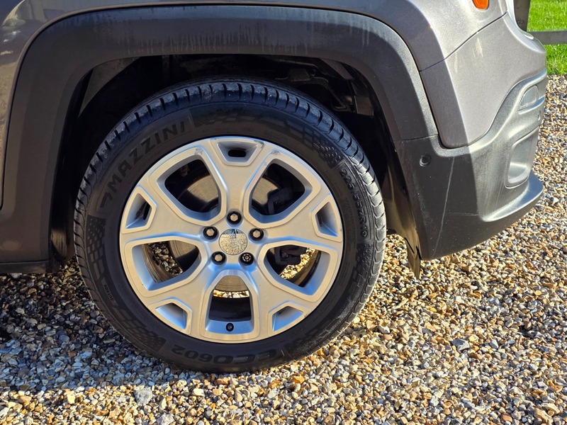 Used Jeep Renegade 2017 for sale - 76583031: Photo 3