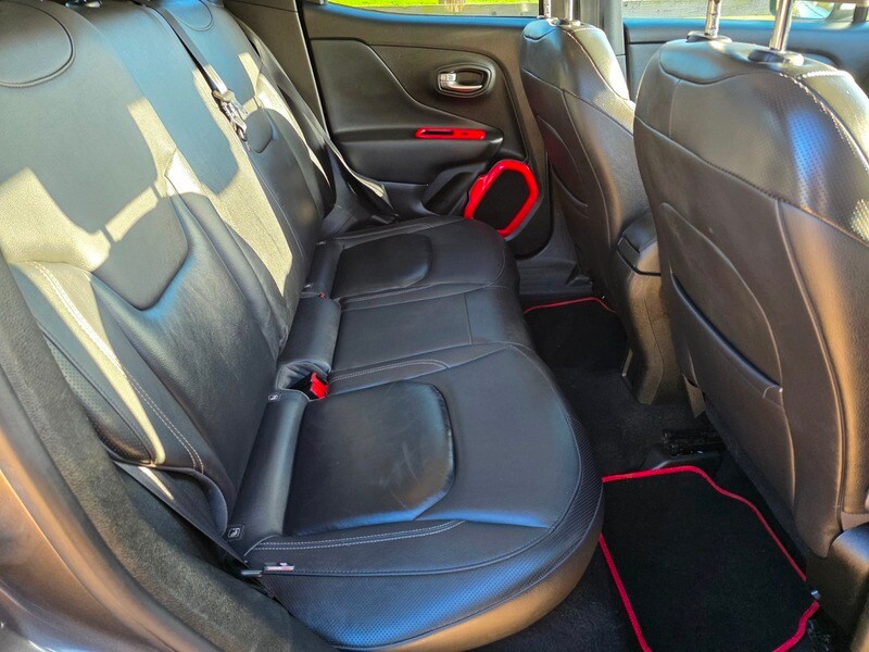 Used Jeep Renegade 2017 for sale - 76583031: Photo 32