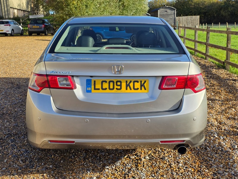 Used Honda Accord 2009 for sale - 76357131: Photo 10