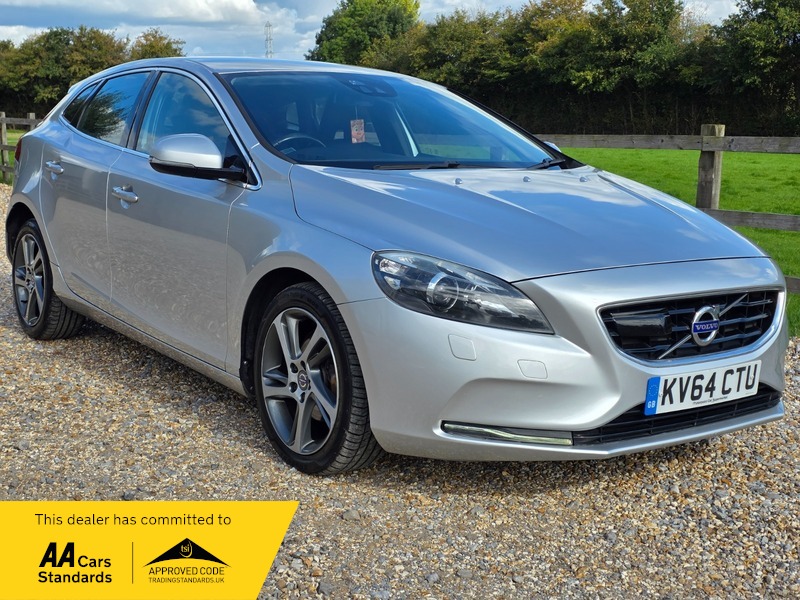 Used Volvo V40 2014 for sale - 76029950: Photo 1