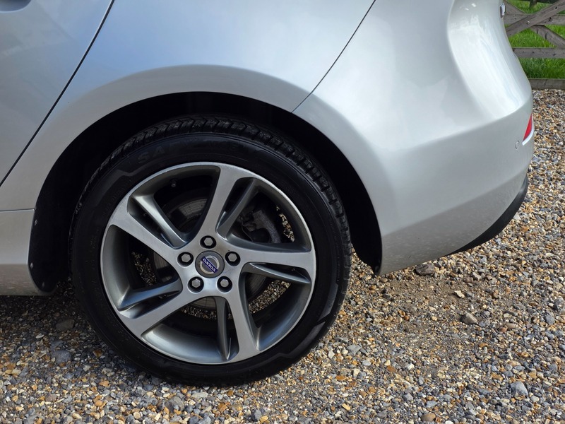 Used Volvo V40 2014 for sale - 76029950: Photo 12