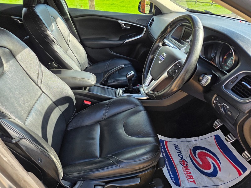 Used Volvo V40 2014 for sale - 76029950: Photo 20