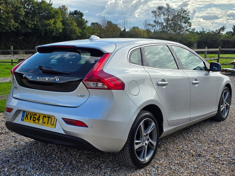 Used Volvo V40 2014 for sale - 76029950: Photo 6